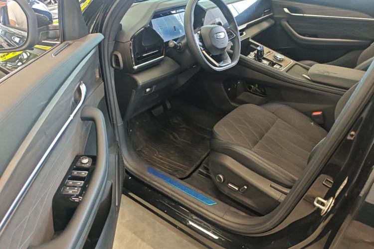 Used Geely Auto Monjaro L 2025 Dongfang Yao 2.0TD Automatic All-Wheel-Drive Wangyue Edition Driver Seat