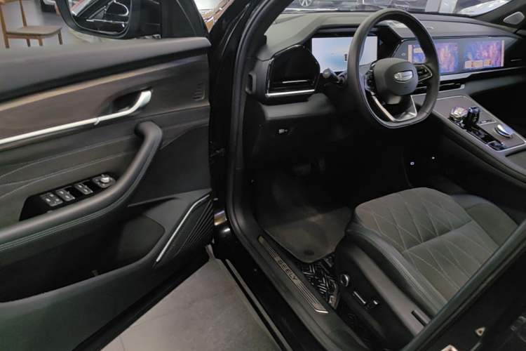 Used Geely Auto Monjaro L 2025 Dongfang Yao 2.0TD Automatic Lanxing Edition Driver Seat