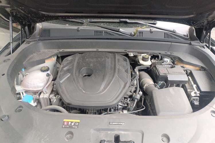Used Geely Auto Monjaro L 2025 Dongfang Yao 2.0TD Automatic Lanxing Edition Engine Bay