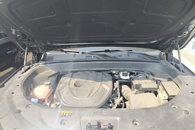 Used Geely Auto Monjaro L 2025 2.0TD Automatic Xingyun Version Engine Bay