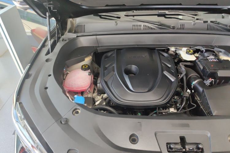 Used Geely Auto Monjaro L 2025 Dongfang Yao 2.0TD Automatic Lanxing Edition Engine Bay Right