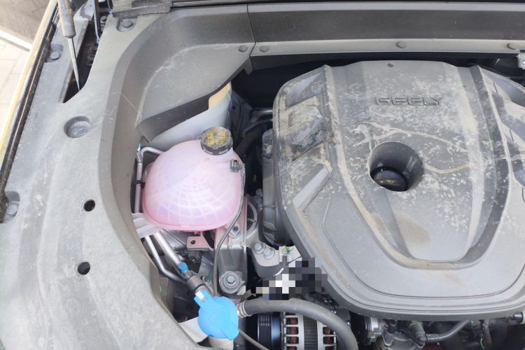 Used Geely Auto Monjaro L 2025 Dongfang Yao 2.0TD Automatic All-Wheel-Drive Wangyue Edition Engine Bay Right