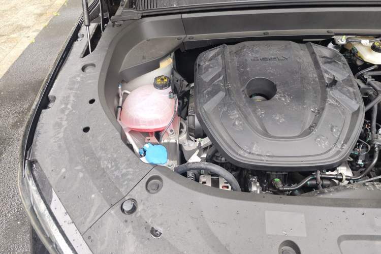 Used Geely Auto Monjaro L 2025 Dongfang Yao 2.0TD Automatic Lanxing Edition Engine Bay Right