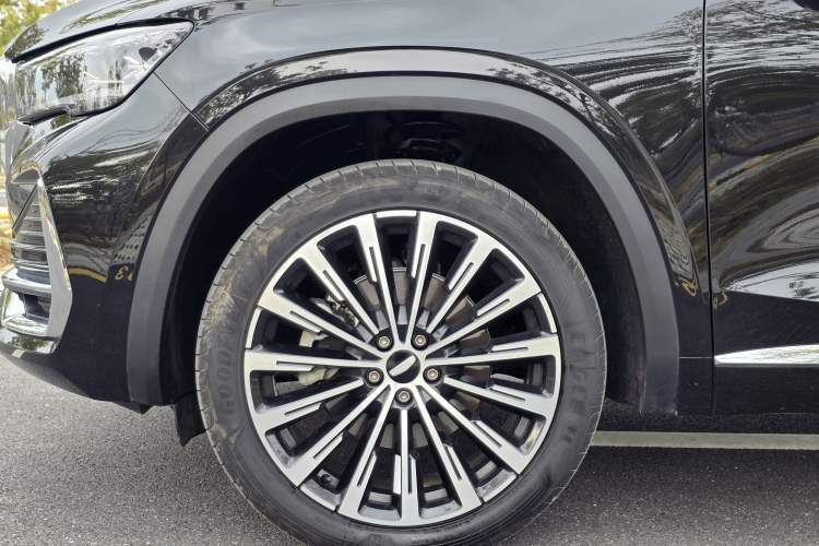 Used Geely Auto Monjaro L 2025 Dongfang Yao 2.0TD Automatic Lanxing Edition Exterior 3