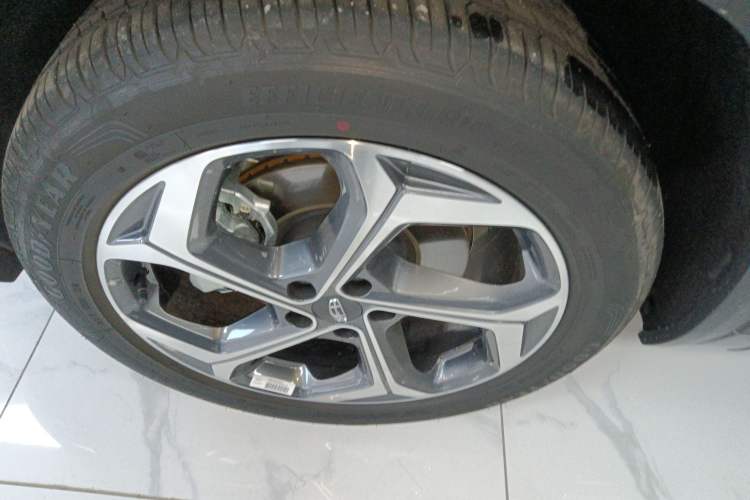 Used Geely Auto Monjaro L 2025 2.0TD Automatic Xingyun Version Exterior 4