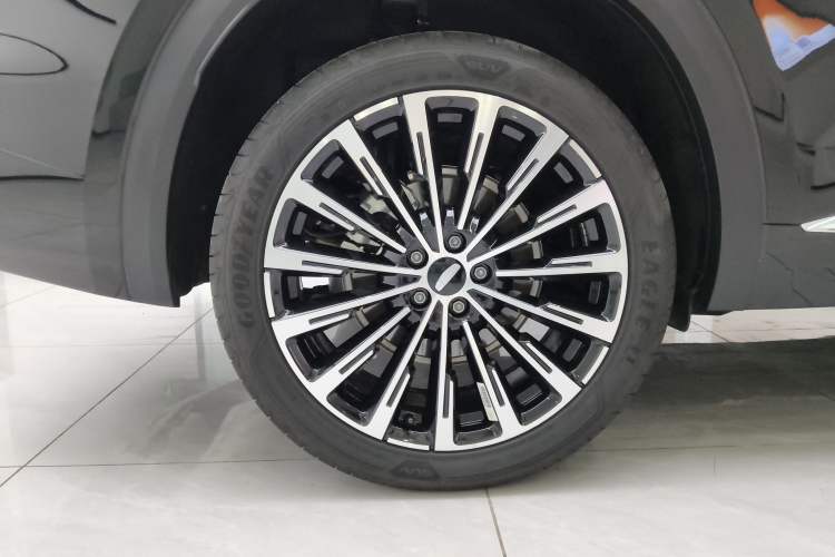 Used Geely Auto Monjaro L 2025 Dongfang Yao 2.0TD Automatic Lanxing Edition Exterior 5