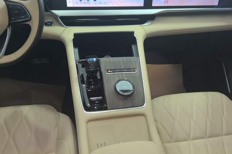 Used Geely Auto Monjaro L 2025 Dongfang Yao 2.0TD Automatic Lanxing Edition Gear Lever