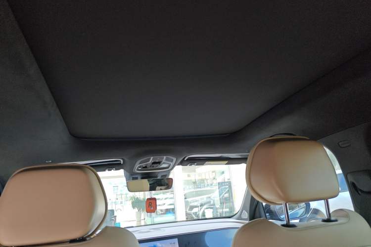 Used Geely Auto Monjaro L 2025 Dongfang Yao 2.0TD Automatic All-Wheel-Drive Wangyue Edition Headliner