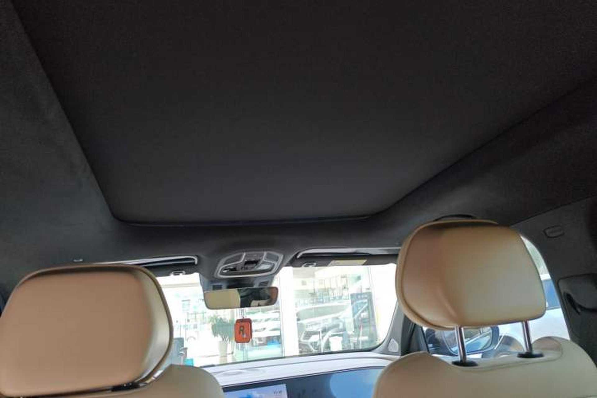 Used Geely Auto Monjaro L 2025 Dongfang Yao 2.0TD Automatic All-Wheel-Drive Wangyue Edition Headliner