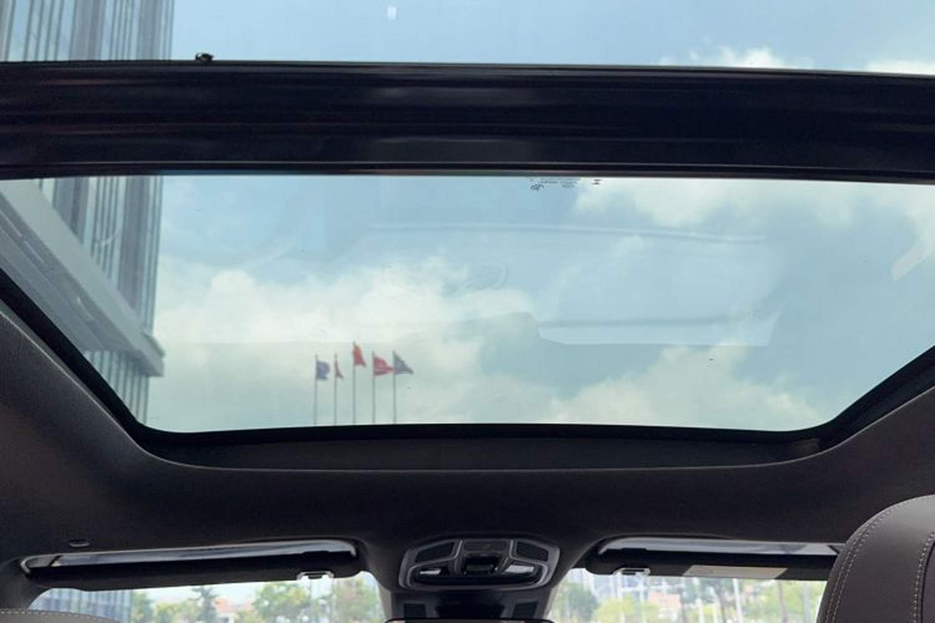 Used Geely Auto Monjaro L 2025 2.0TD Automatic Xingyun Version Headliner