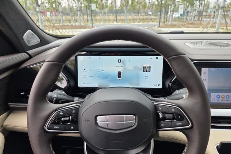 Used Geely Auto Monjaro L 2025 Dongfang Yao 2.0TD Automatic Lanxing Edition Instrument Cluster