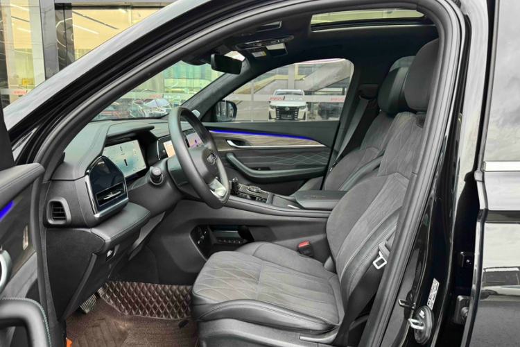 Used Geely Auto Monjaro L 2025 Dongfang Yao 2.0TD Automatic Lanxing Edition Interior 2