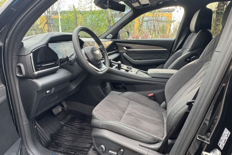 Used Geely Auto Monjaro L 2025 Dongfang Yao 2.0TD Automatic Lanxing Edition Interior 2