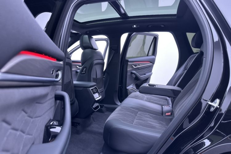 Used Geely Auto Monjaro L 2025 Dongfang Yao 2.0TD Automatic Lanxing Edition Interior 2