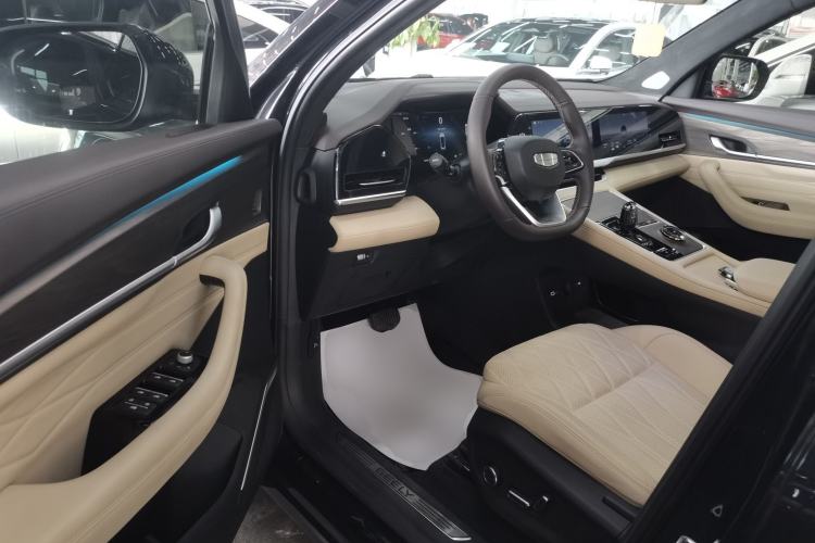 Used Geely Auto Monjaro L 2025 Dongfang Yao 2.0TD Automatic All-Wheel-Drive Wangyue Edition Interior 3