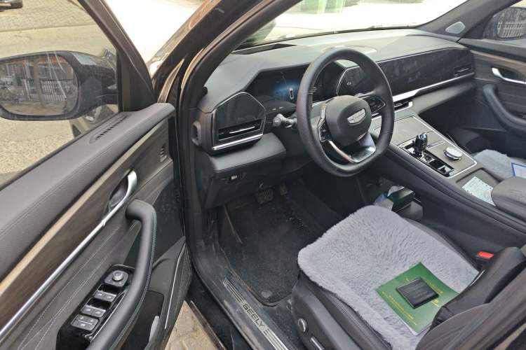 Used Geely Auto Monjaro L 2025 Dongfang Yao 2.0TD Automatic Lanxing Edition Interior 3
