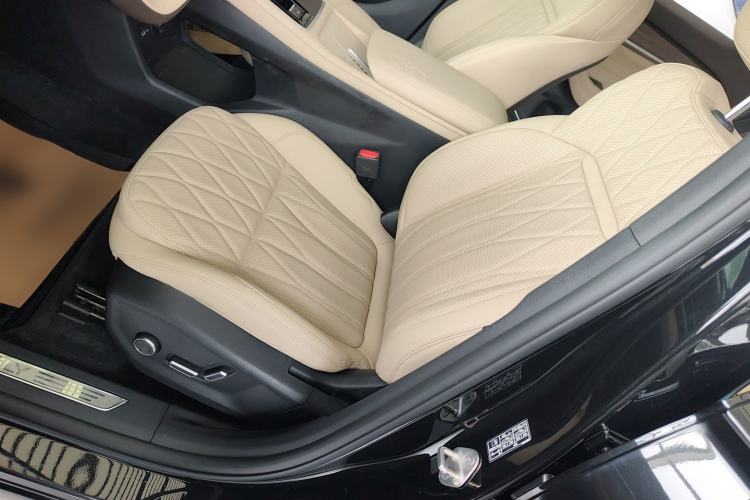 Used Geely Auto Monjaro L 2025 Dongfang Yao 2.0TD Automatic Jinzhao Edition Interior 3
