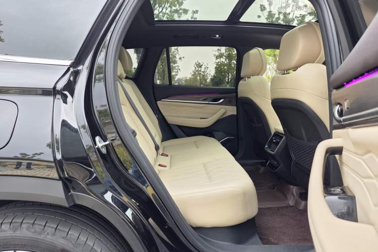 Used Geely Auto Monjaro L 2025 Dongfang Yao 2.0TD Automatic Lanxing Edition Interior 6