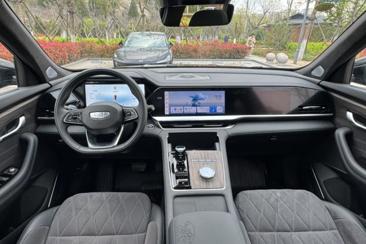 Used Geely Auto Monjaro L 2025 Dongfang Yao 2.0TD Automatic Lanxing Edition Interior 8
