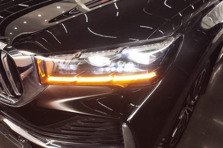 Used Geely Auto Monjaro L 2025 Dongfang Yao 2.0TD Automatic All-Wheel-Drive Wangyue Edition Left Front Headlight
