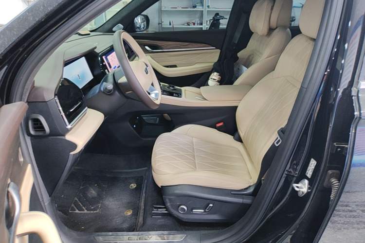 Used Geely Auto Monjaro L 2025 Dongfang Yao 2.0TD Automatic Jinzhao Edition Left Front Seat