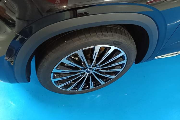 Used Geely Auto Monjaro L 2025 Dongfang Yao 2.0TD Automatic Lanxing Edition Left Front Wheel Hub