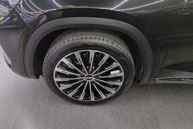Used Geely Auto Monjaro L 2025 Dongfang Yao 2.0TD Automatic Lanxing Edition Left Front Wheel Hub