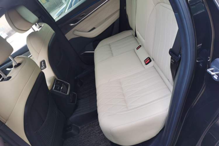 Used Geely Auto Monjaro L 2025 Dongfang Yao 2.0TD Automatic All-Wheel-Drive Wangyue Edition Left Rear Seat