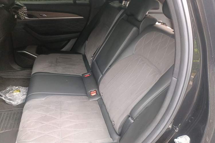 Used Geely Auto Monjaro L 2025 Dongfang Yao 2.0TD Automatic Lanxing Edition Left Rear Seat