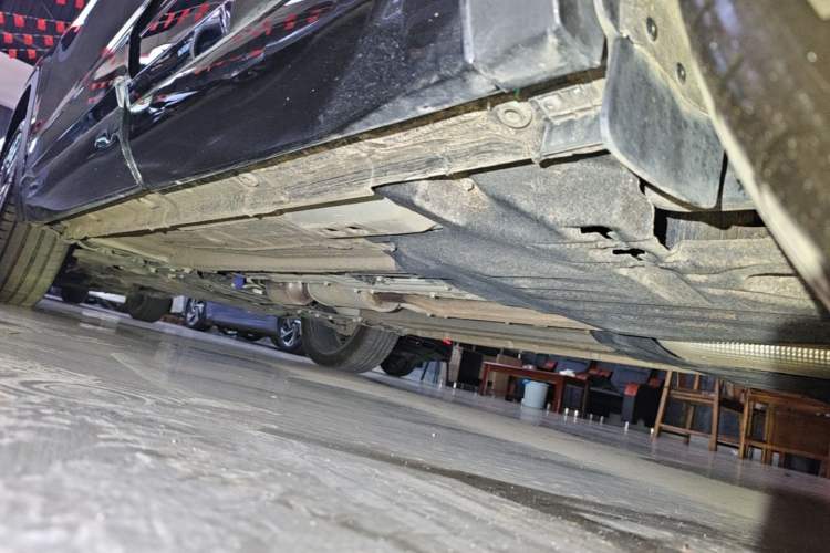 Used Geely Auto Monjaro L 2025 Dongfang Yao 2.0TD Automatic Lanxing Edition Left Side Sill