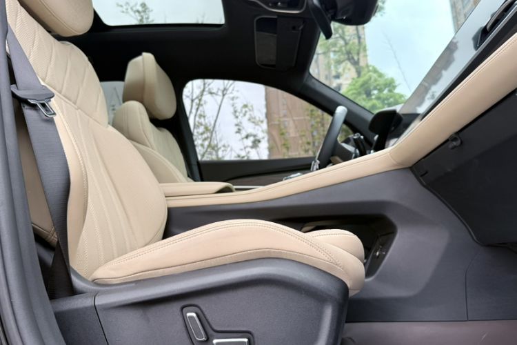 Used Geely Auto Monjaro L 2025 Dongfang Yao 2.0TD Automatic Lanxing Edition Right Front Seat