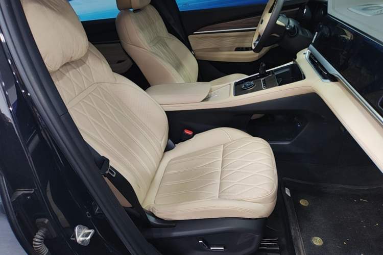 Used Geely Auto Monjaro L 2025 Dongfang Yao 2.0TD Automatic Jinzhao Edition Right Front Seat