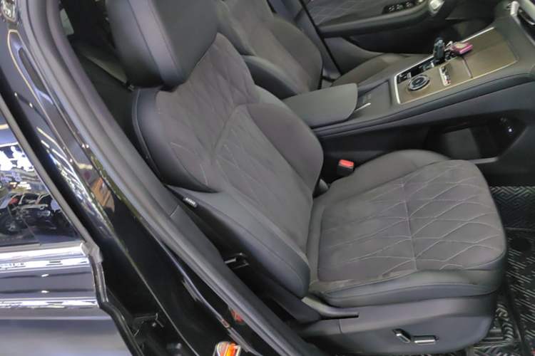 Used Geely Auto Monjaro L 2025 Dongfang Yao 2.0TD Automatic Lanxing Edition Right Front Seat