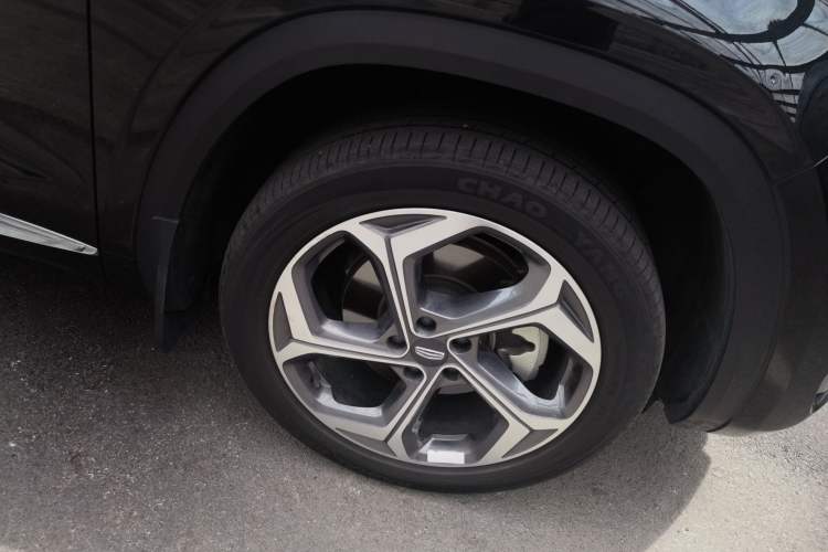 Used Geely Auto Monjaro L 2025 2.0TD Automatic Xingyun Version Right Front Wheel Hub