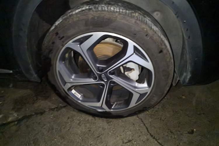 Used Geely Auto Monjaro L 2025 2.0TD Automatic Xingyun Version Right Front Wheel Hub