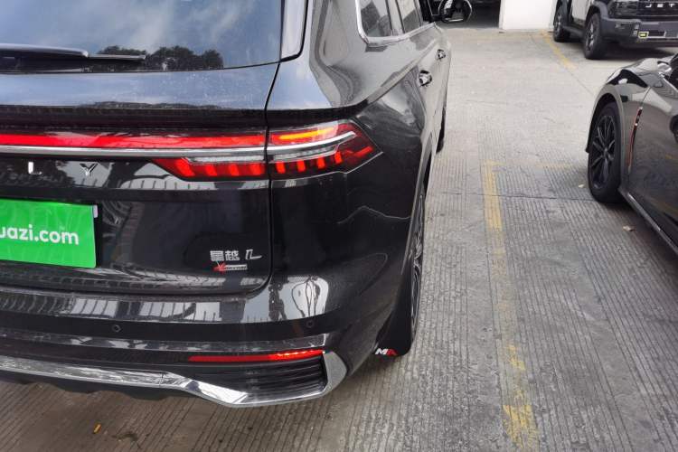 Used Geely Auto Monjaro L 2025 Dongfang Yao 2.0TD Automatic All-Wheel-Drive Wangyue Edition Right Rear Taillight