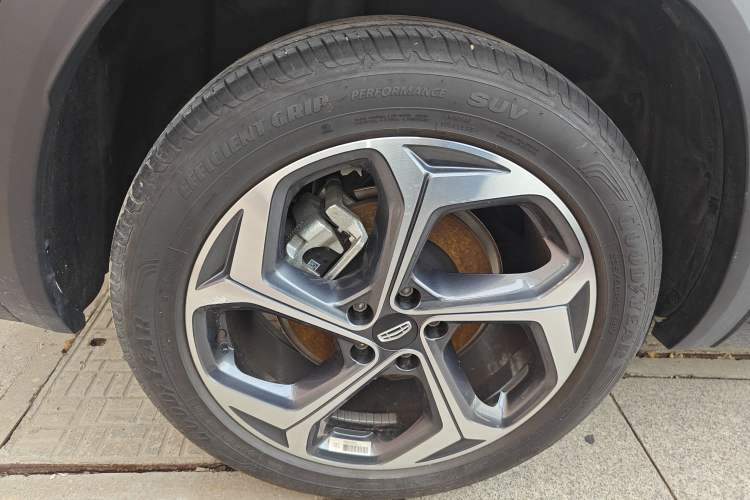 Used Geely Auto Monjaro L 2025 2.0TD Automatic Xingyun Version Right Rear Wheel Hub