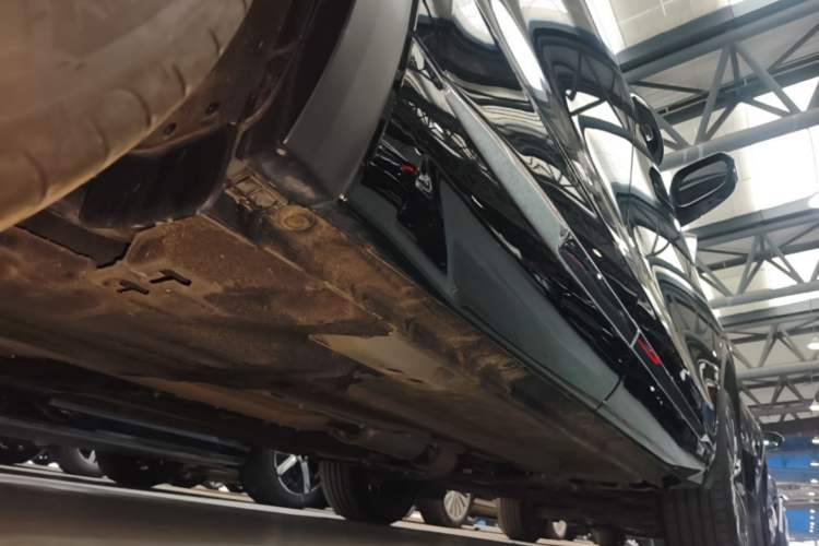 Used Geely Auto Monjaro L 2025 Dongfang Yao 2.0TD Automatic Lanxing Edition Right Side Sill