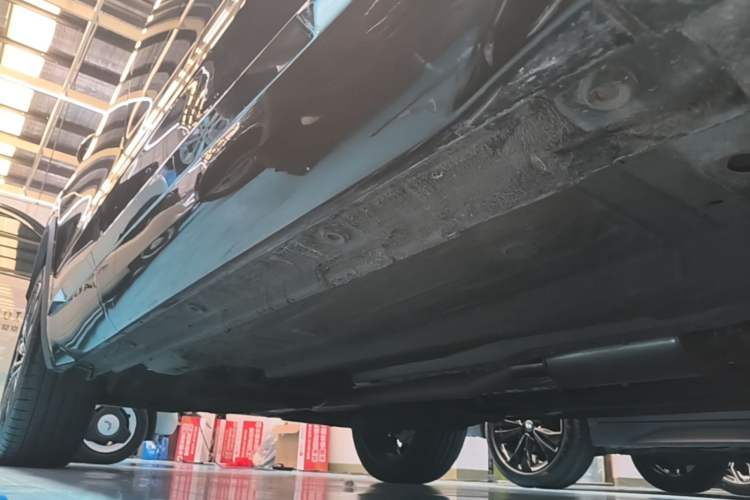 Used Geely Auto Monjaro L 2025 Dongfang Yao 2.0TD Automatic Lanxing Edition Right Side Sill