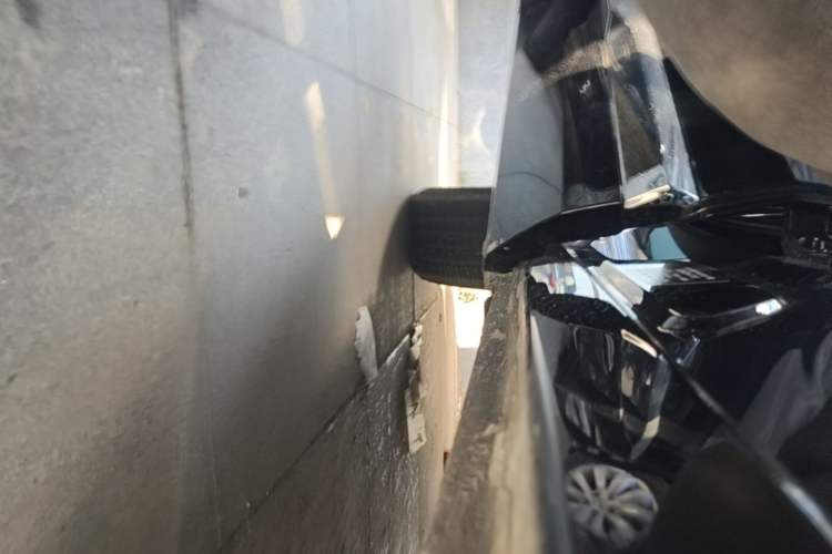 Used Geely Auto Monjaro L 2025 2.0TD Automatic Xingyun Version Right Side Sill