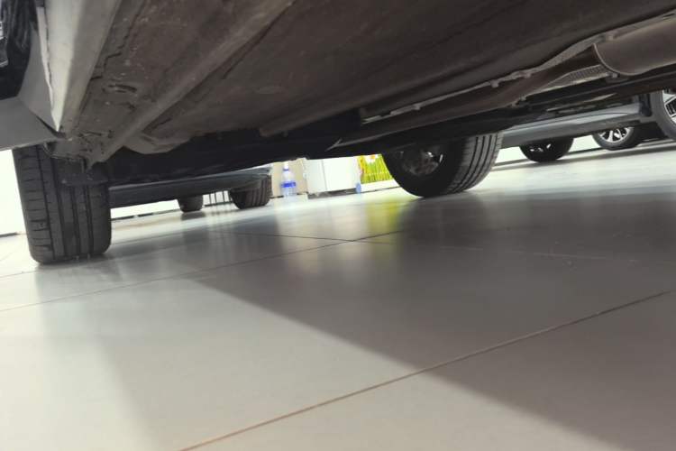 Used Geely Auto Monjaro L 2025 Dongfang Yao 2.0TD Automatic Lanxing Edition Right Side Sill