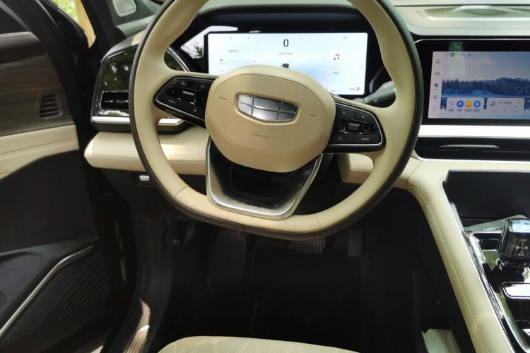 Used Geely Auto Monjaro L 2025 Dongfang Yao 2.0TD Automatic Jinzhao Edition Steering Wheel