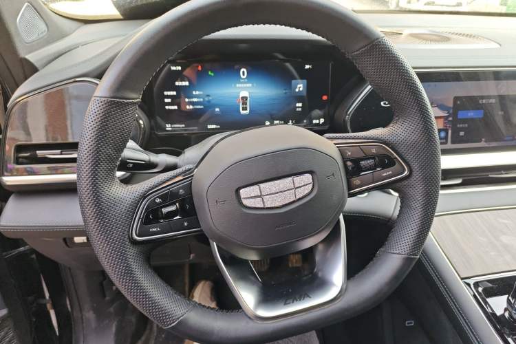 Used Geely Auto Monjaro L 2025 Dongfang Yao 2.0TD Automatic Lanxing Edition Steering Wheel