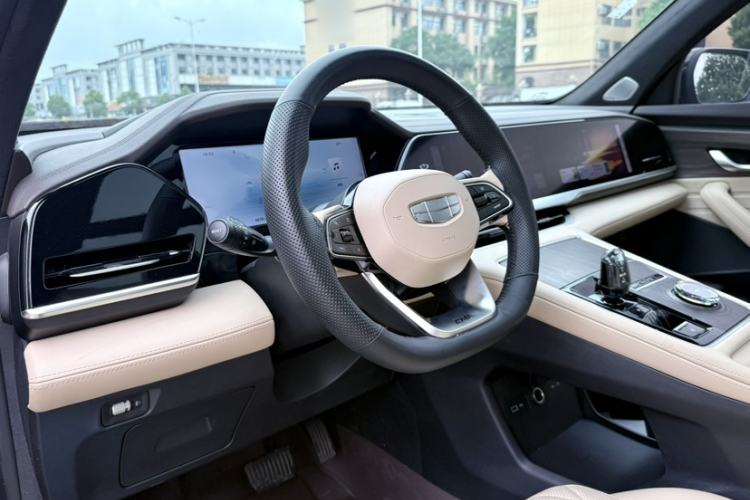 Used Geely Auto Monjaro L 2025 Dongfang Yao 2.0TD Automatic Lanxing Edition Steering Wheel