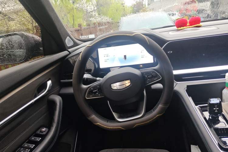 Used Geely Auto Monjaro L 2025 Dongfang Yao 2.0TD Automatic Lanxing Edition Steering Wheel