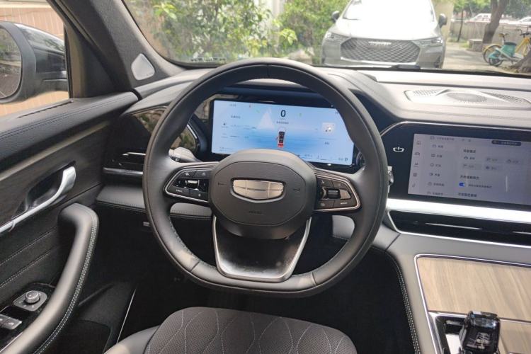 Used Geely Auto Monjaro L 2025 Dongfang Yao 2.0TD Automatic Lanxing Edition Steering Wheel