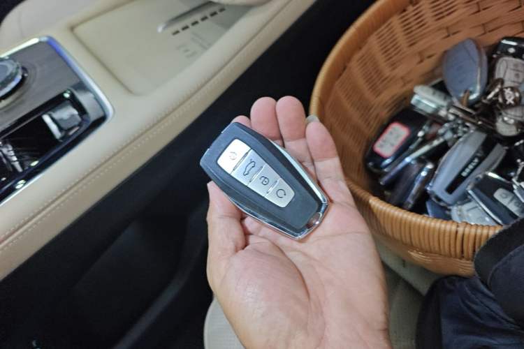 Used Geely Auto Monjaro L 2025 Dongfang Yao 2.0TD Automatic Lanxing Edition Vehicle Key
