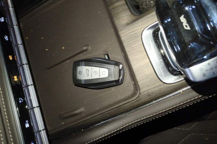 Used Geely Auto Monjaro L 2025 Dongfang Yao 2.0TD Automatic Lanxing Edition Vehicle Key