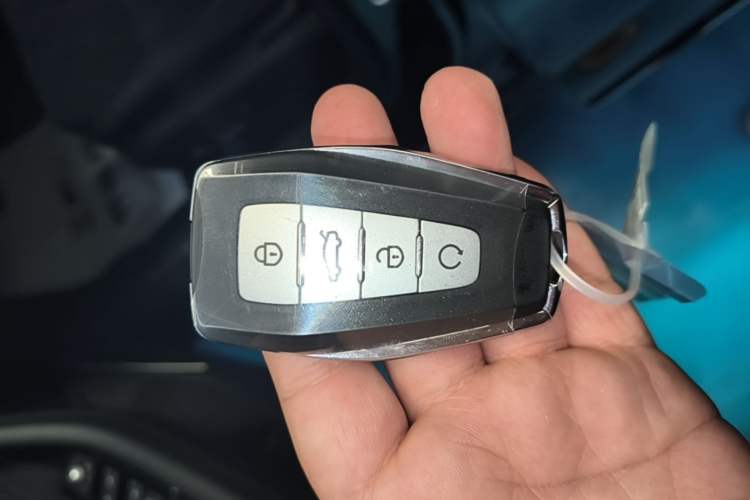 Used Geely Auto Monjaro L 2025 Dongfang Yao 2.0TD Automatic Lanxing Edition Vehicle Key