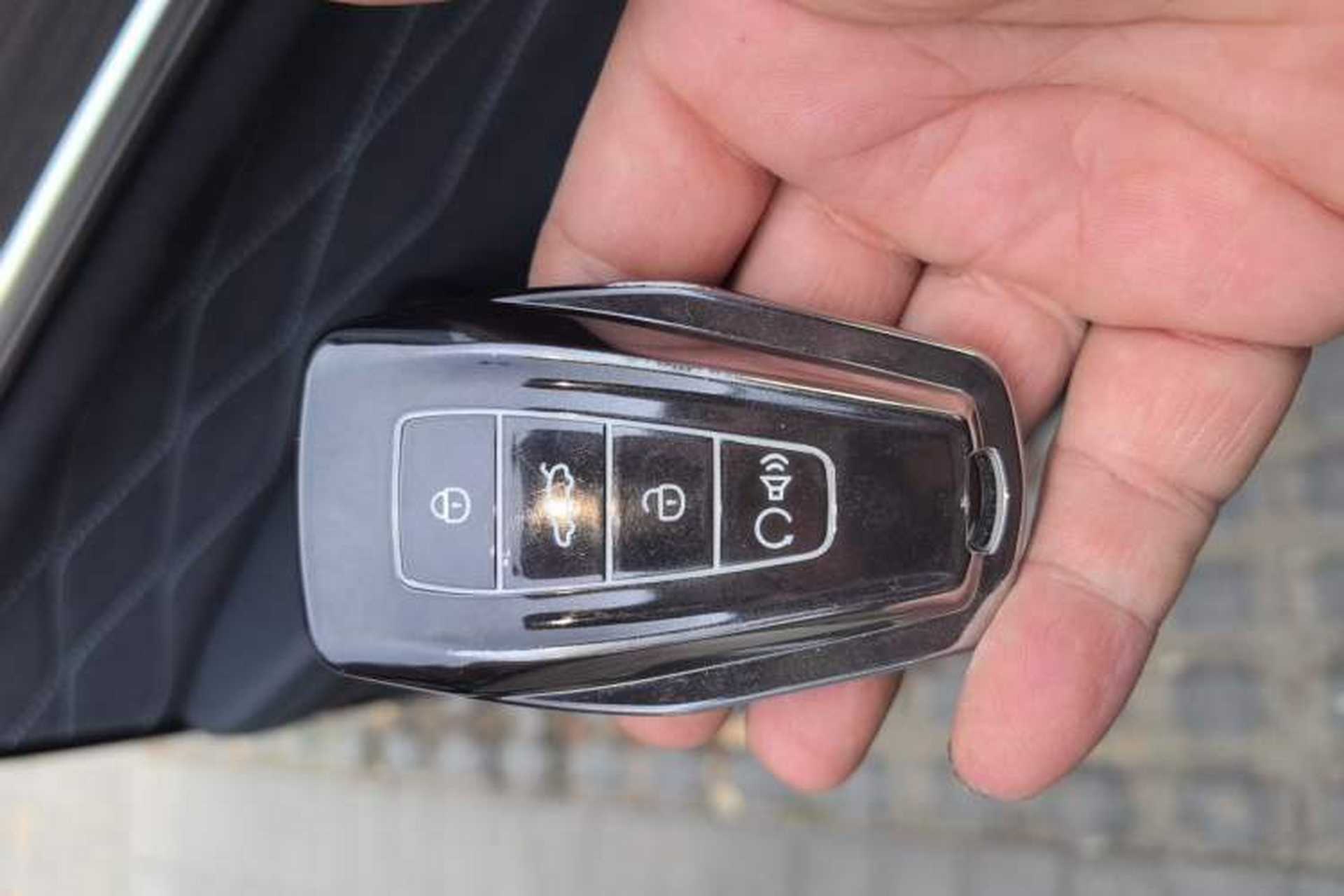 Used Geely Auto Monjaro L 2025 Dongfang Yao 2.0TD Automatic Lanxing Edition Vehicle Key